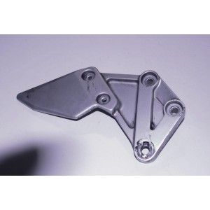 SOPORTE ESTRIBO DCHO. SUZUKI SV 650, 2006