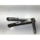 SOPORTE + ESTRIVERA TRASERO DERECH R1 2004-06