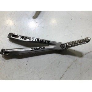 SOPORTE + ESTRIBERA  TRASERO IZQUIERDO YAMAHA R1 2008 